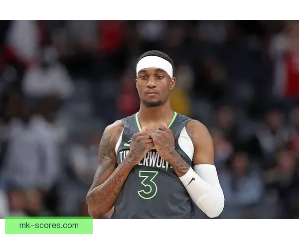 湖人再遭打击 里夫斯接受肋骨和侧腹影像检查 出战与否待定